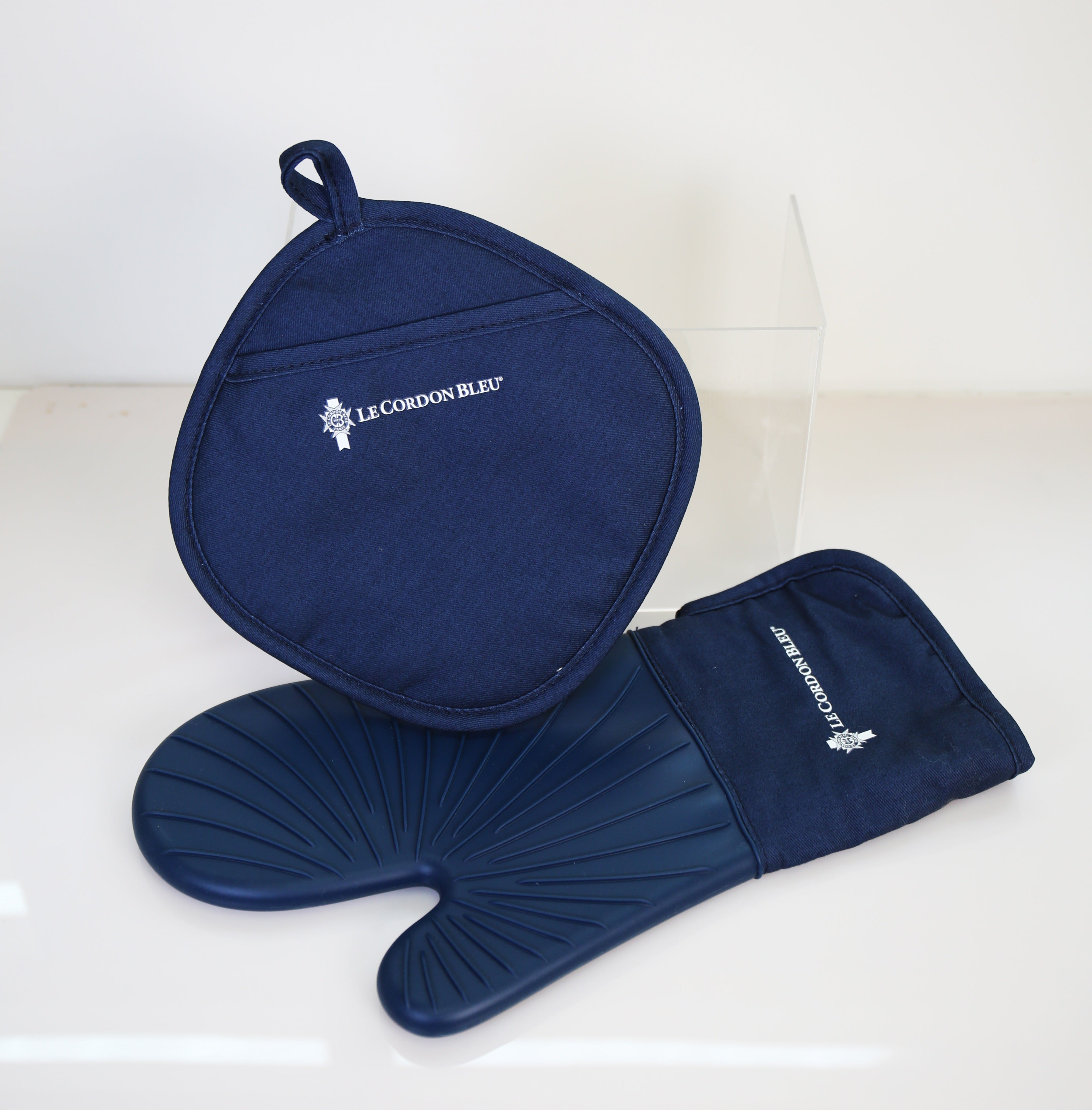趣味・スポーツ・実用 LE CORDON BLEU Collection 20 Titles Le Cordon Bleu Cap – La Boutique Le Cordon Bleu