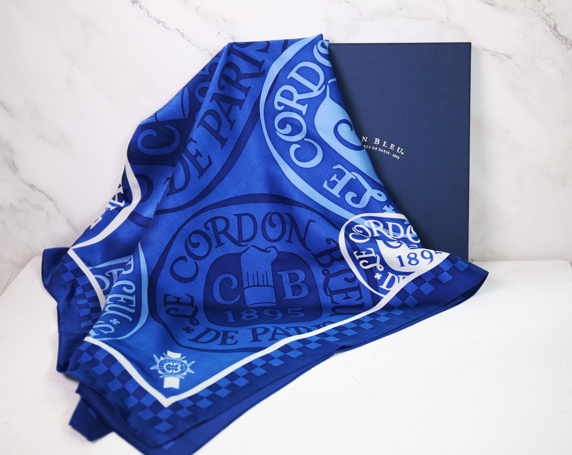 Silk Scarf in a Gift Box (90x90cm)